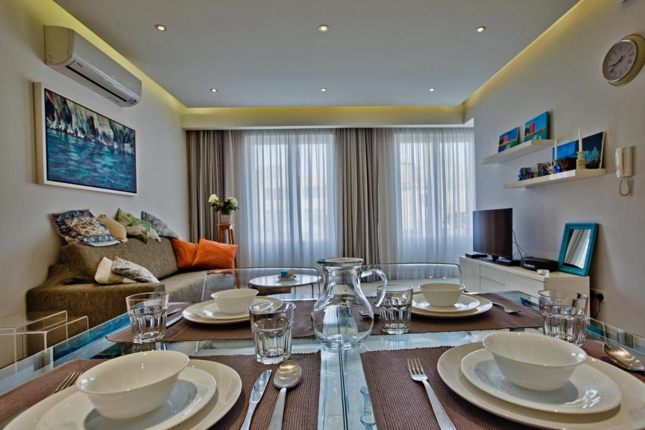 Bright And Central 2 Bedroom Apartment In Sliema Exteriér fotografie
