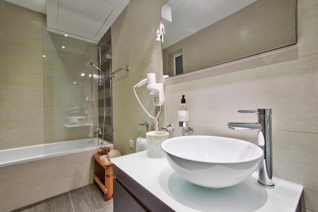 Bright And Central 2 Bedroom Apartment In Sliema Exteriér fotografie
