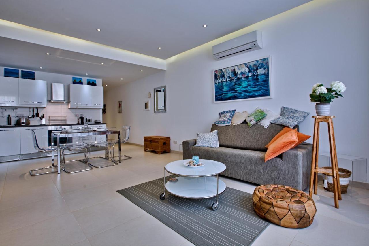 Bright And Central 2 Bedroom Apartment In Sliema Exteriér fotografie