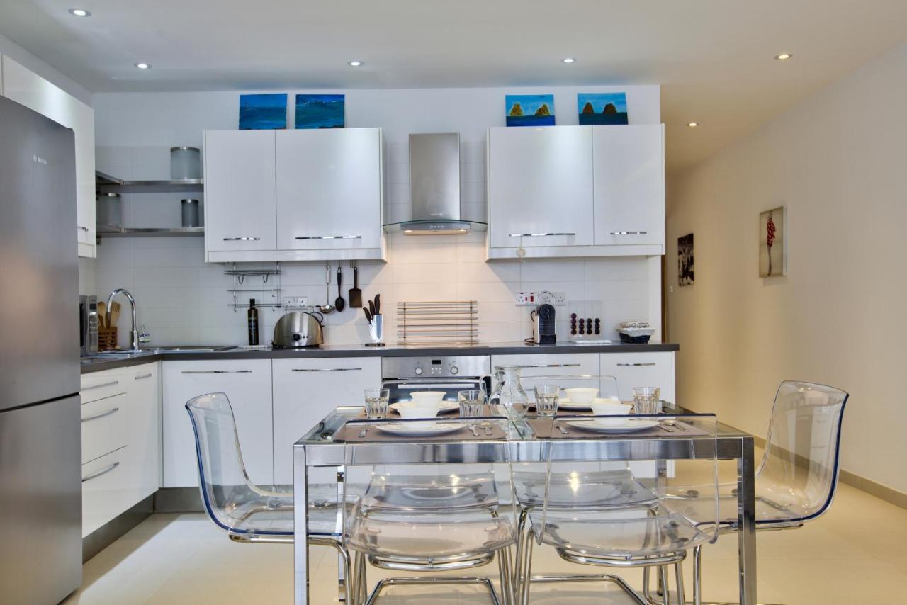 Bright And Central 2 Bedroom Apartment In Sliema Exteriér fotografie
